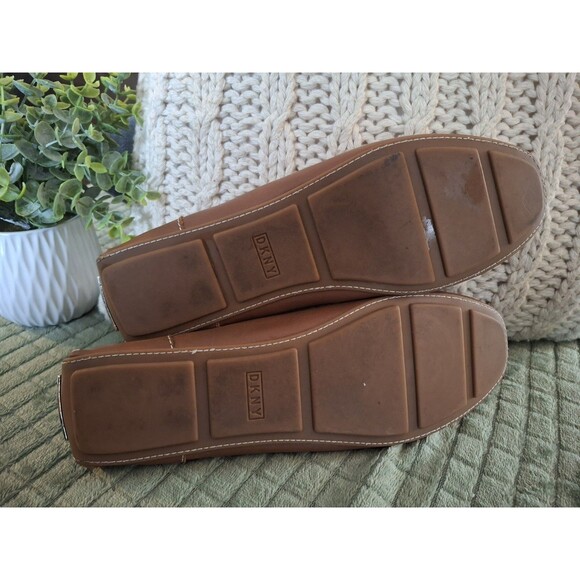 DKNY Lennon Mocassin Womans 9M Pebble Leather Walnut Brown Loafers Slip On Shoes - Picture 6 of 9